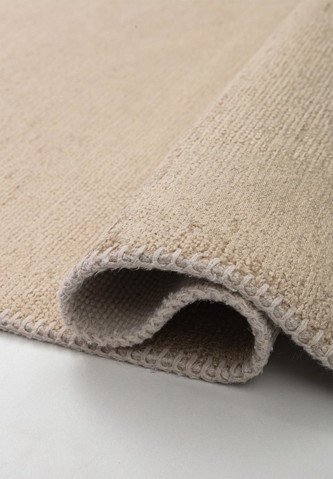 Basik Beige Rug