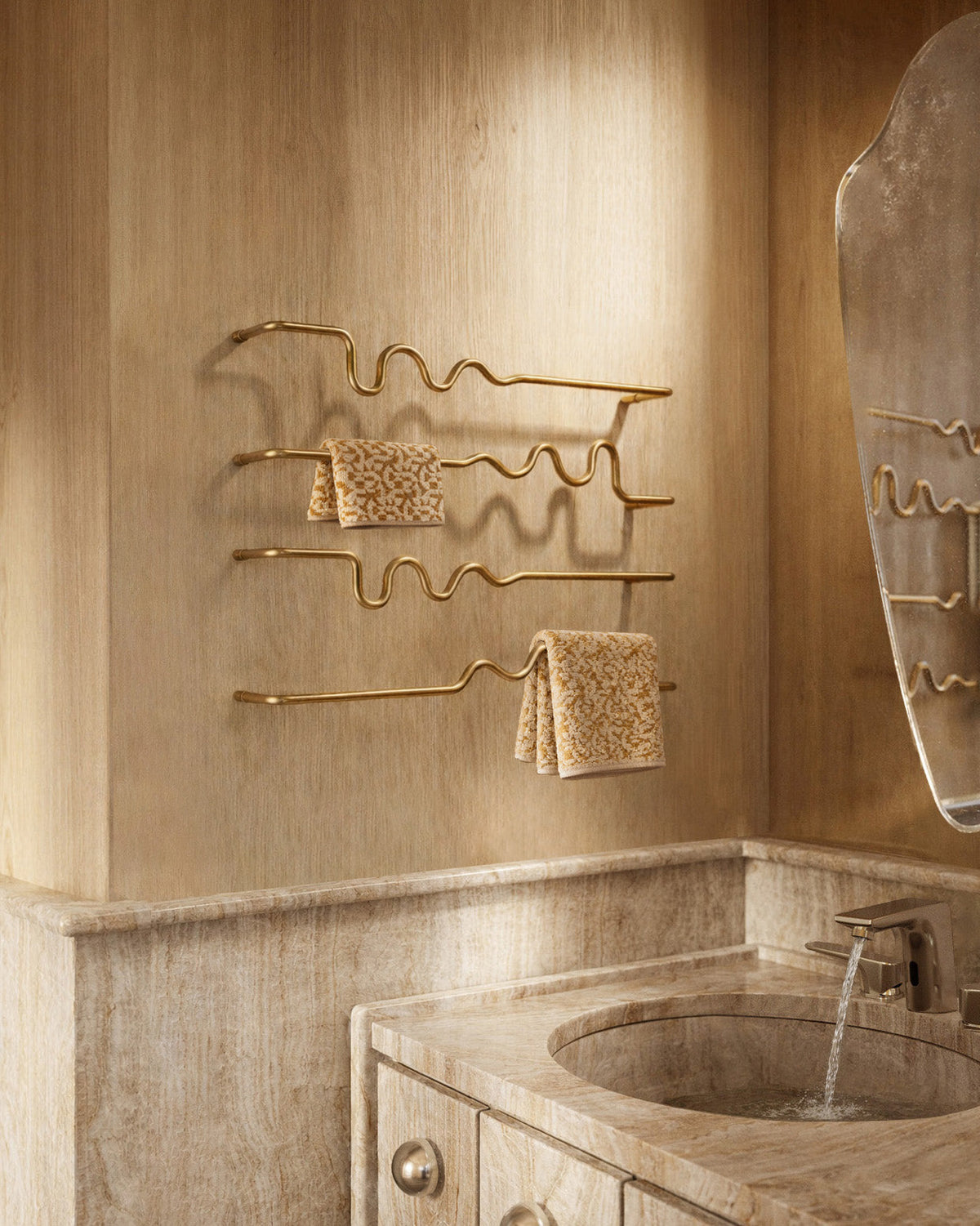 Space Saving Mini Essentials That Still Looks Luxury