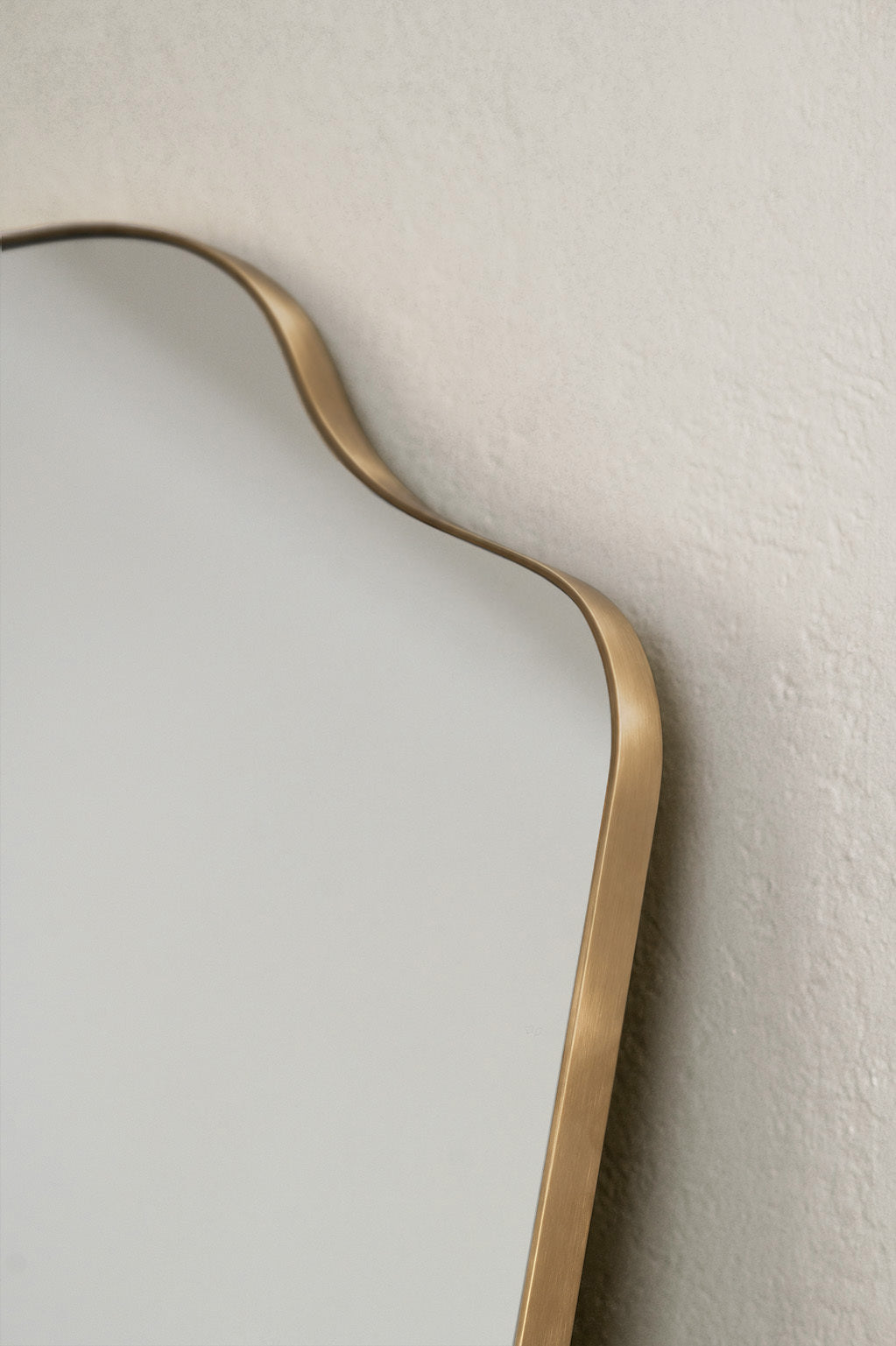 Manny Mantel Mirror