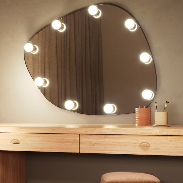 Blob Mirror